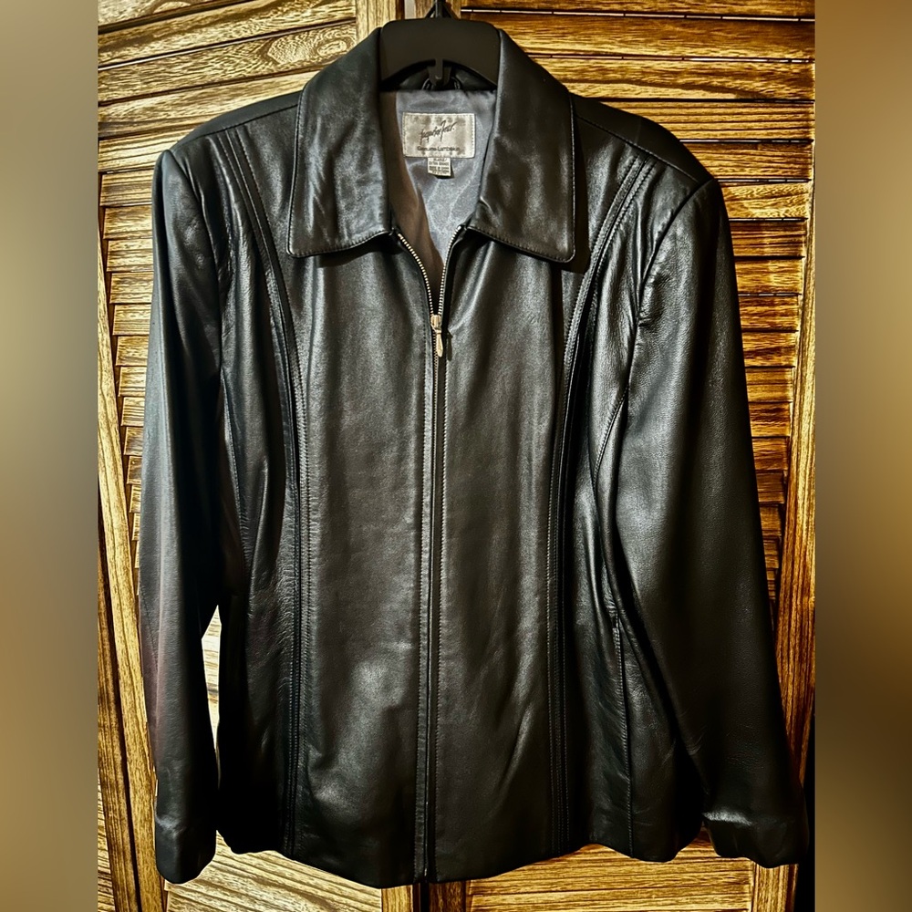 Jacqueline Ferrar Vintage Black Leather Jacket Timeless Design